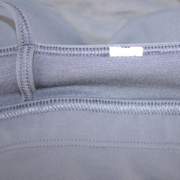 Lululemon Adore Your Core Bra | Shadow Blue | Sz 6 | Excellent Cond. | W2AKES - Picture 12 of 12